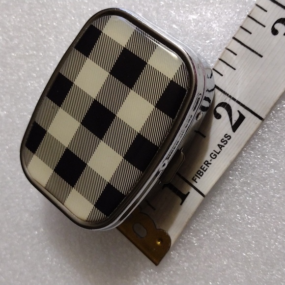 Beautiful mini 2 slot pill box. - Picture 6 of 7